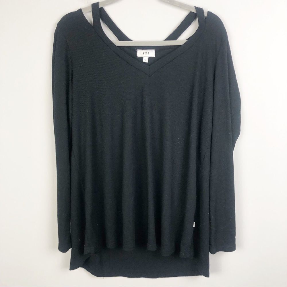 NYTT | Long Sleeve Shoulder Cutout Top Textured V-Neck L